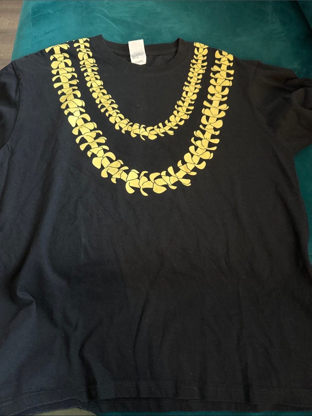 2BDesired Puakenikeni Princess Shirt L